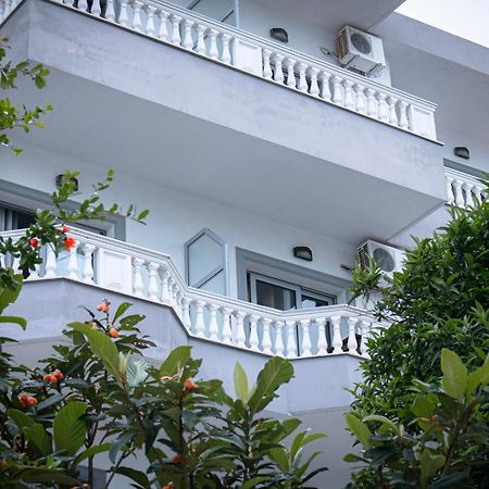 Hotel Fron Sarandë 외부 사진