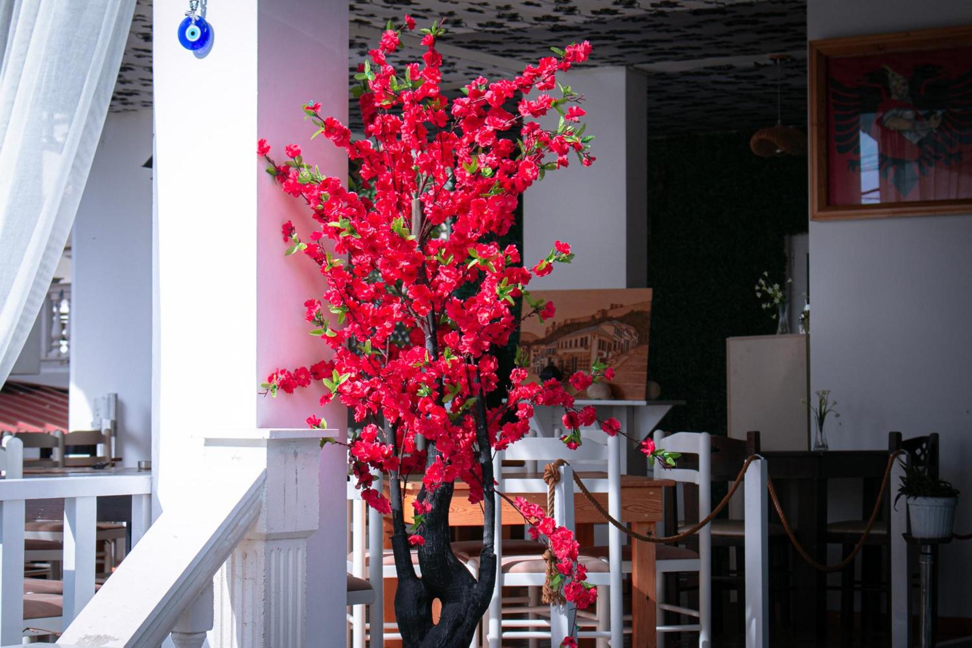 Hotel Fron Sarandë 외부 사진
