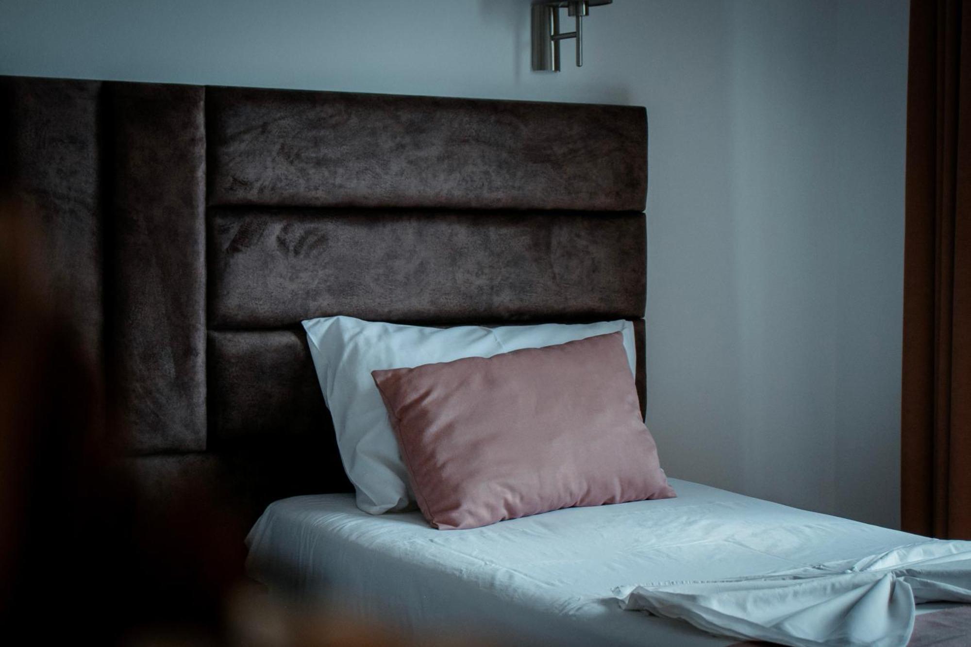 Hotel Fron Sarandë 외부 사진